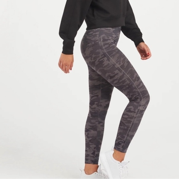 SPANX Look at Me Now Camo Leggings Seamless High Waisted Ankle Length Size XL - Picture 1 of 10